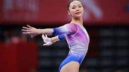 体操 芦玉菲_体操小花芦玉菲好漂亮