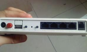 与路由器连接出现异常怎么解决？（路由器不能用）