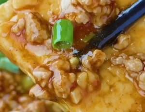 教你做丝瓜豆腐煲,鲜嫩入味,营养又解馋,上桌连汤汁都不剩