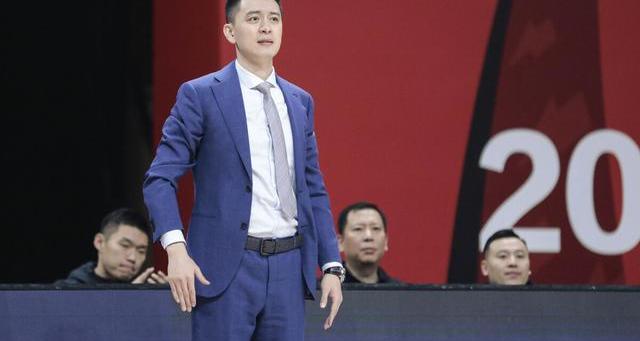 杨鸣为什么辞职_杨鸣辞职