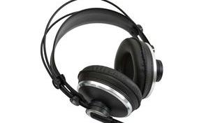 录音一定要用监听耳机吗？（akgk271）