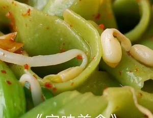 面粉里加一把韭菜,不包饺子,不烙饼,出锅比吃肉还香,解馋