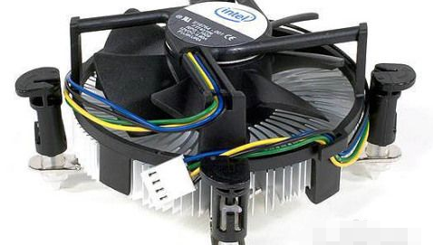 电脑开机后又自动关机是怎么回事？（电脑无缘无故关机）