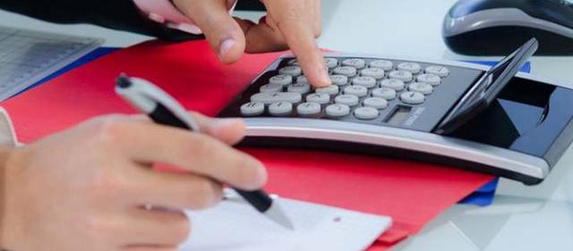 8000月薪交多少个税？（工资8000应扣多少个人所得税）