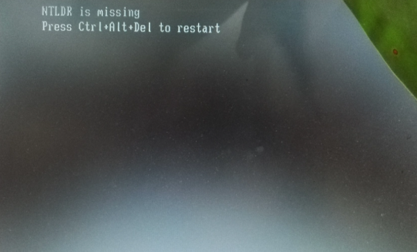 电脑开机黑屏（我的电脑开机黑屏出来）