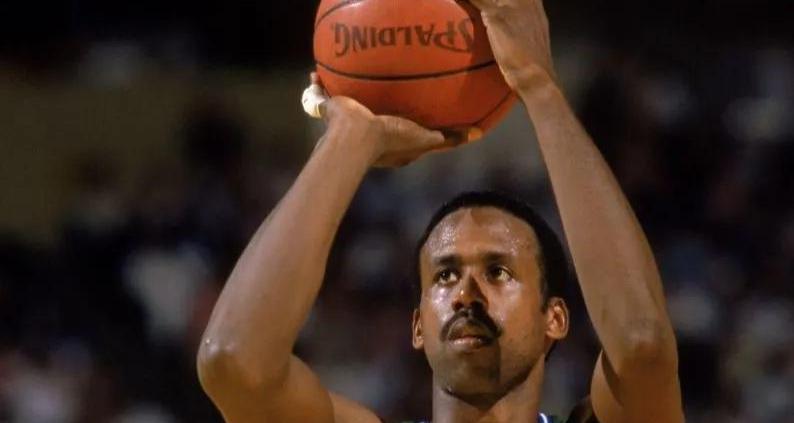 迈克尔芬利99版_迈克尔芬利