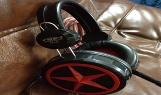 为什么耳机有声音但是说不了话呢？（耳麦没声音）