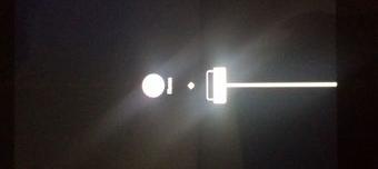 iPad air2连接好充电器后充不起电，怎么办？（ipad2充电充不进）