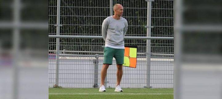 罗本儿子女儿_罗本儿子