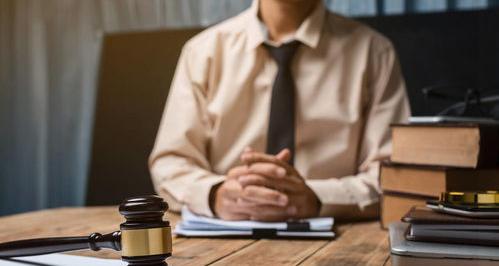 找律师追款要先付律师费用吗？ 请律师要先付钱吗