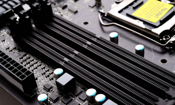 怎么判断自己显卡用ddr3还是ddr4？（ddr2 ddr3）