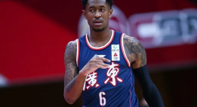 广东两外援是谁_广东连签两外援