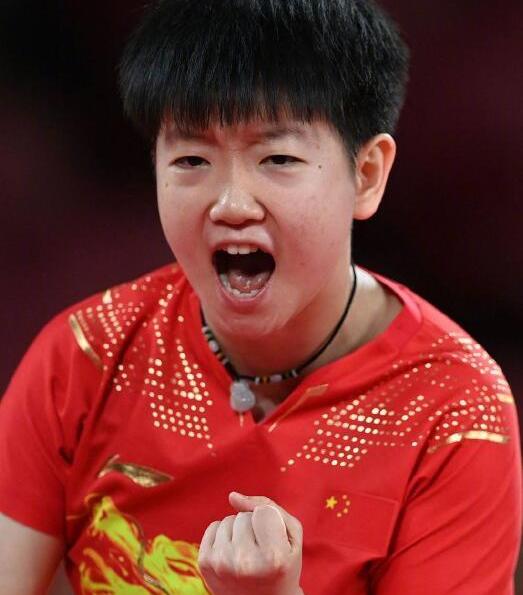 万茜想捏孙颖莎脸i_万茜想捏孙颖莎脸