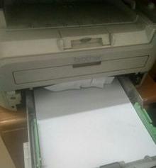 传真机老卡纸是怎么回事？（传真机卡纸）