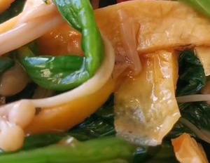 我家菠菜从不炒着吃,加3个鸡蛋,出锅比吃肉还香,营养解馋