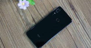 为什么红米的质量比小米差？（小米红米怎么样）