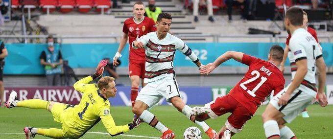 c罗是直男吗 C罗是同性恋吗