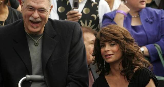 菲尔杰克逊有多少戒指_菲尔 杰克逊