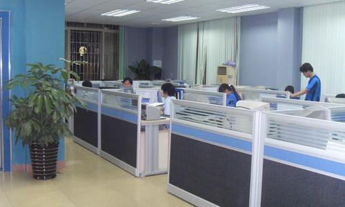 一个既出钱又出力，一个只出钱不出力股份怎么分？（出钱和出力股权分配）