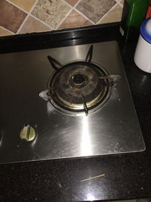 煤气灶火小怎么办的解决方法？（燃气灶火小）