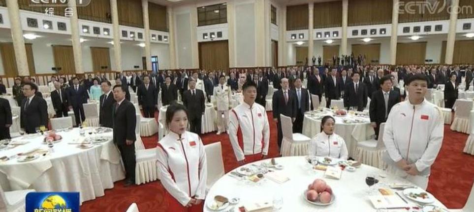 苏炳添受接见_苏炳添等参加招待会