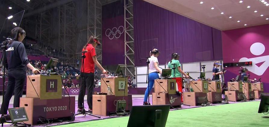 肖嘉芮萱漂亮_肖嘉芮萱