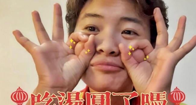 王霜疑似骨裂123656_王霜疑似骨裂