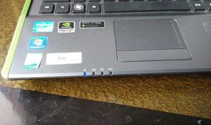 lenovo电脑开机键黑屏？（联想笔记本电源键亮但黑屏）