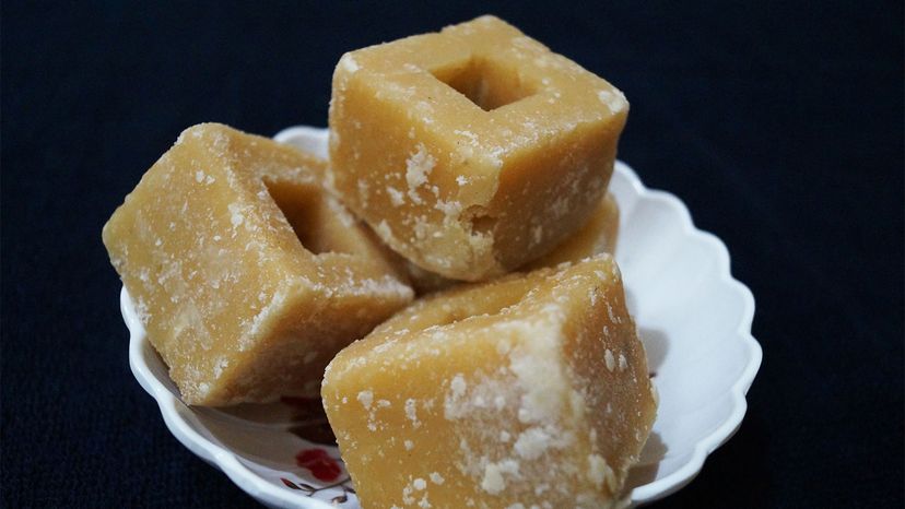 Jaggery 是什么，它比糖更适合您吗？