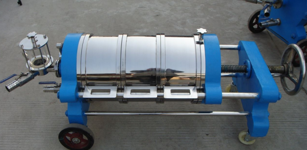 硅藻土过滤机的原理是什么啊 ？ 硅藻土过滤