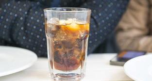 经常喝碳酸饮料对男性有什么危害 碳酸饮料对男性的危害